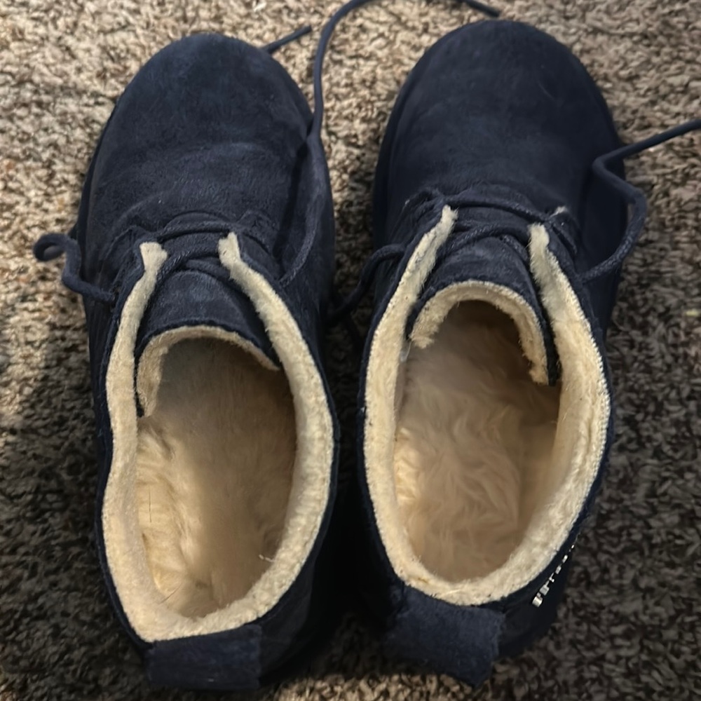 Bearpaw boots size 7